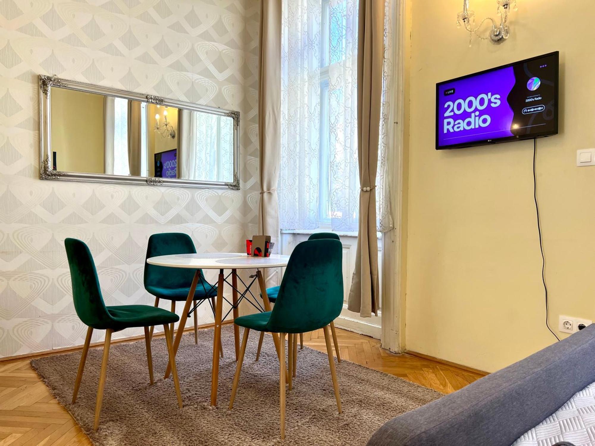N38 Apartments By Small Home Βουδαπέστη Εξωτερικό φωτογραφία